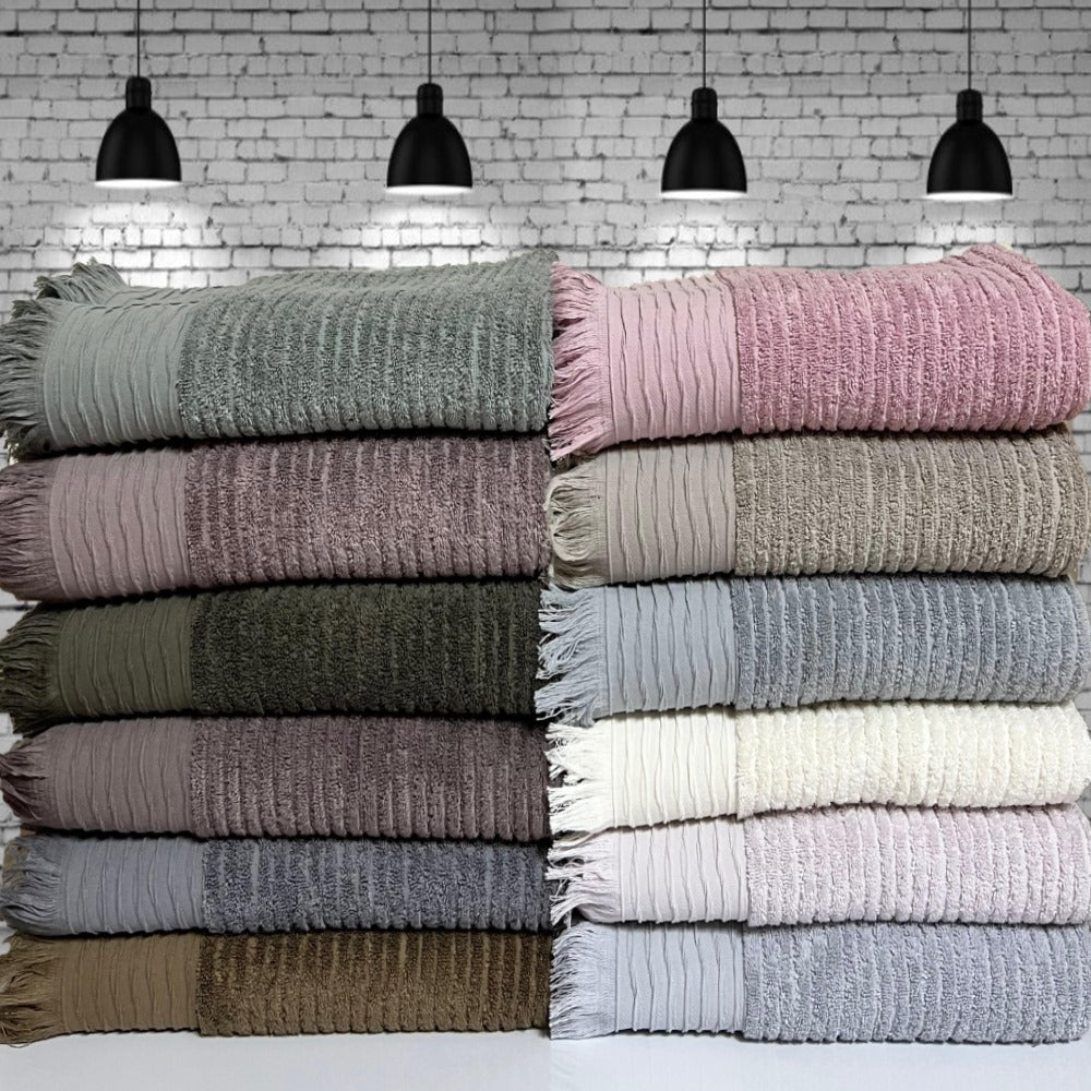 Fringed Bath Towel 70x140 cm Wave Pattern